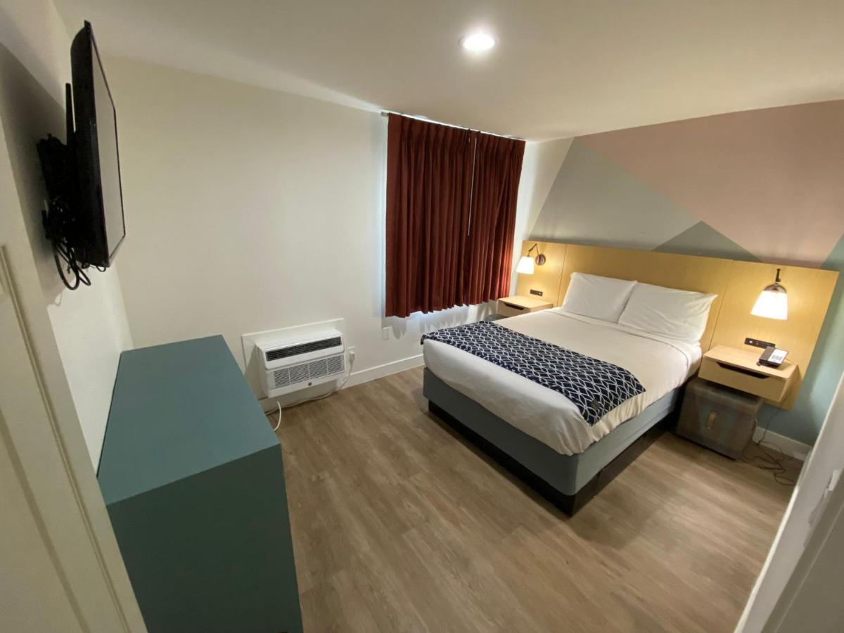 Salt Air Motel 2*