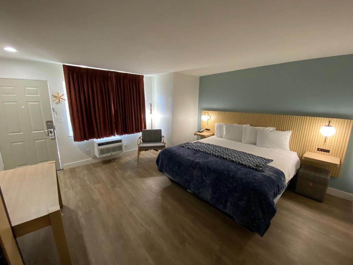 Salt Air Motel 2*