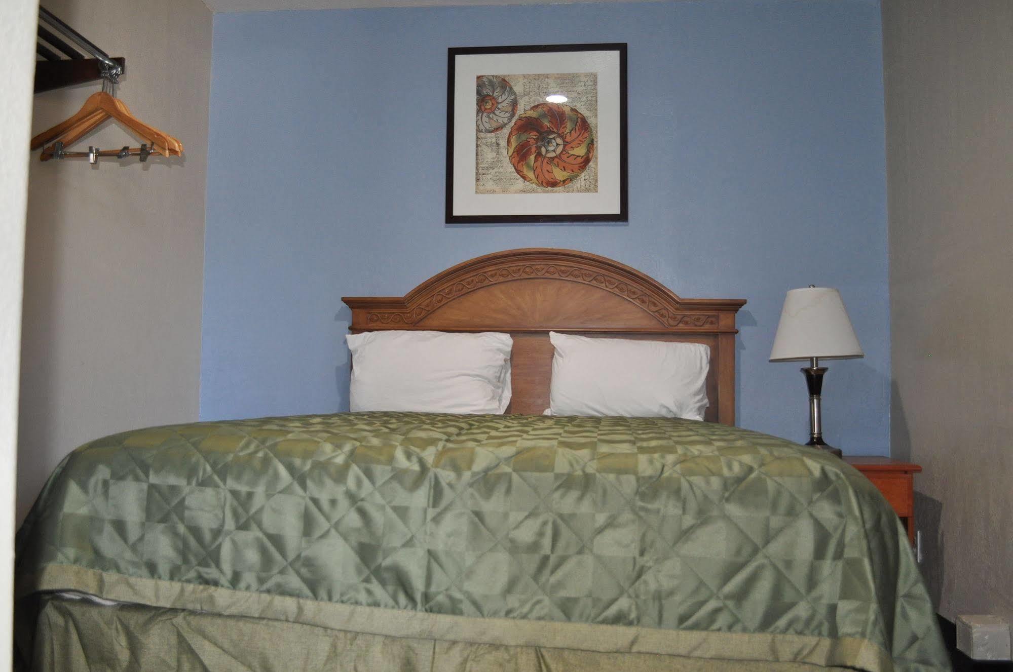 Salt Air Motel 2*